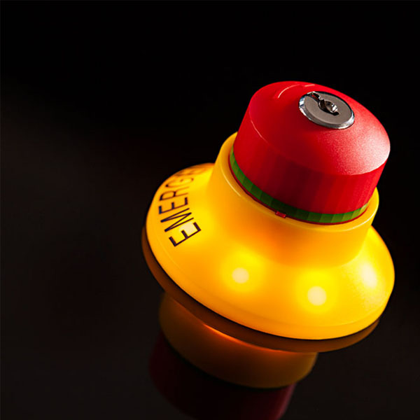 On the picture you can see an emergency stop QRBLUVSE.