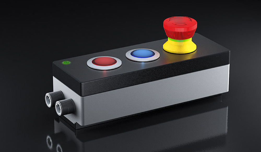 The picture shows an equipped IO-Link housing.